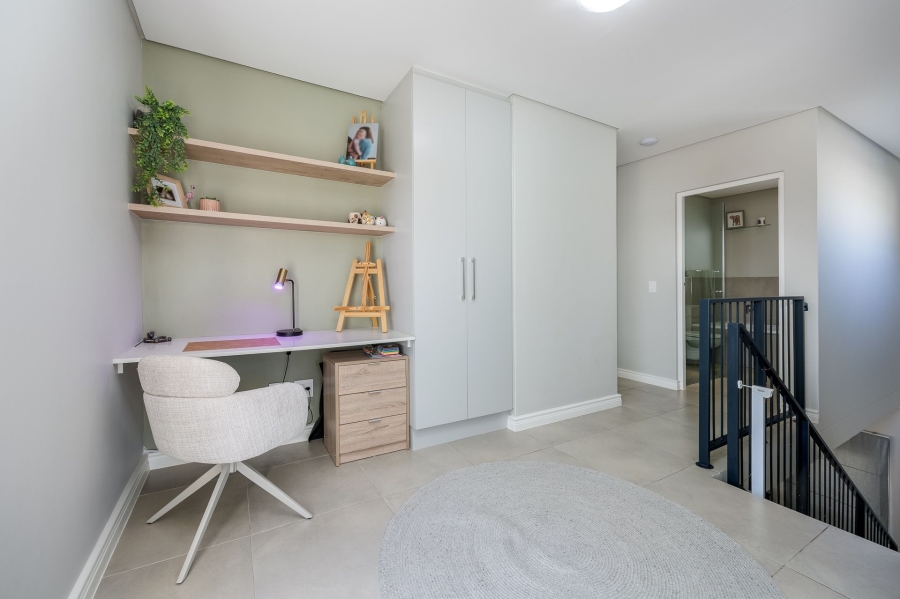 3 Bedroom Property for Sale in Groot Phesantekraal Estate Western Cape